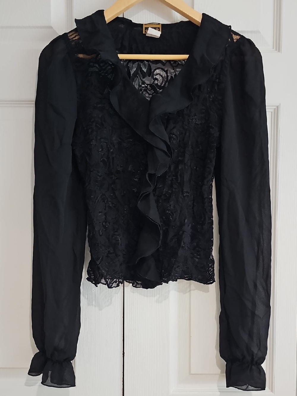 🖤 High Fashion Vintage Black Lace & Chiffon Blouse – Romantic Statement 🖤